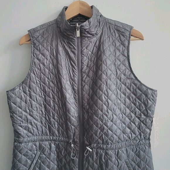 NWT Chicos Zenergy Reversible Striped Quilted Puffer Vest Womens Size 1 M Gray - Picture 2 of 16